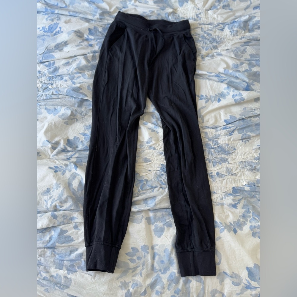 Lululemon Stylish Black Joggers